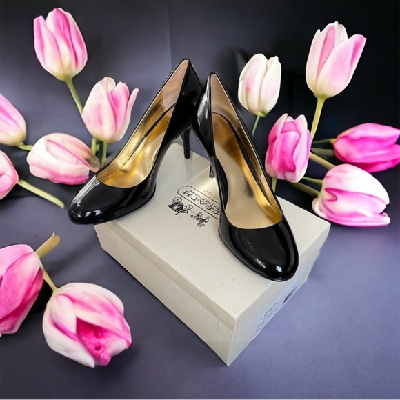 NWT Coach patent leather heels size 6.5 - Picture 2 of 6